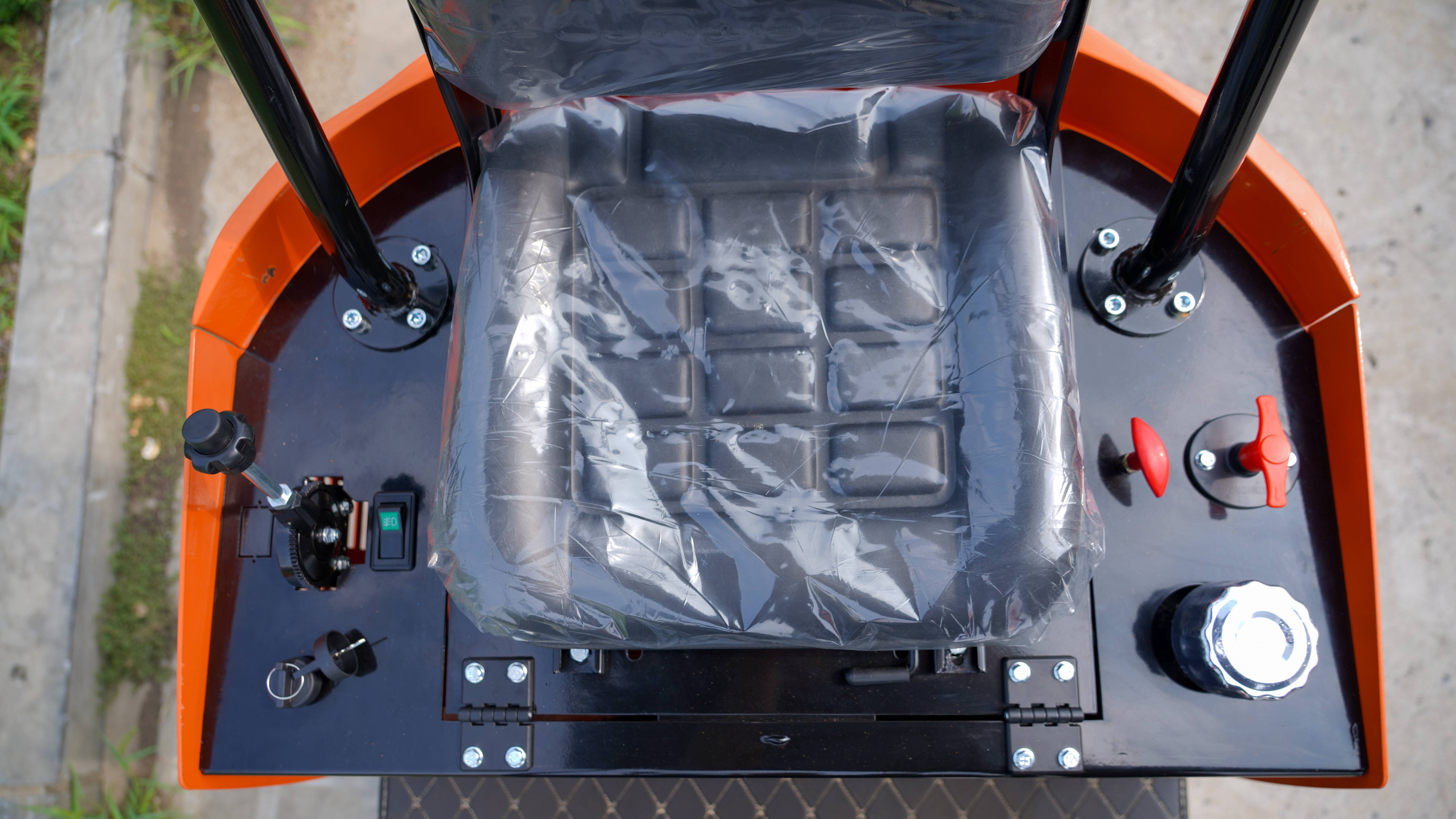 Mini-pelle Condor E10 - Vue 5